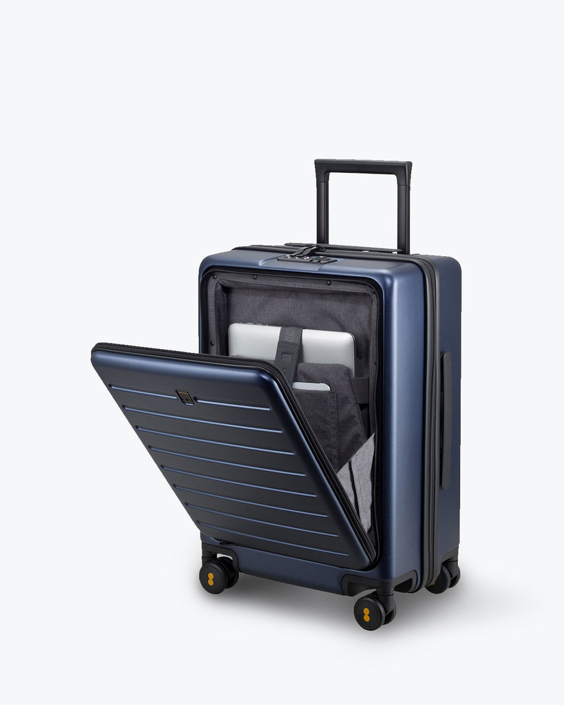 Road Runner Carry On 20
